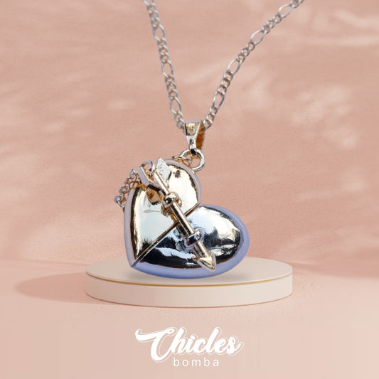 Collar corazón y flecha