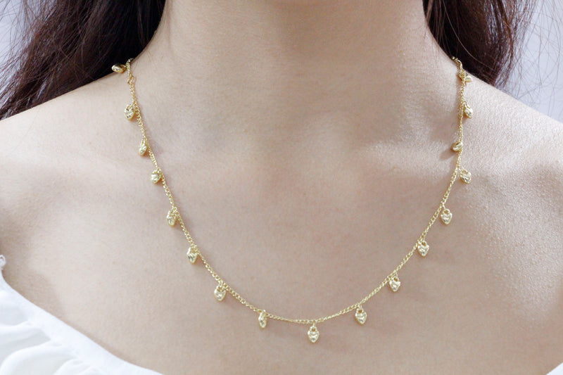 Collar Dorado Mini Corazones